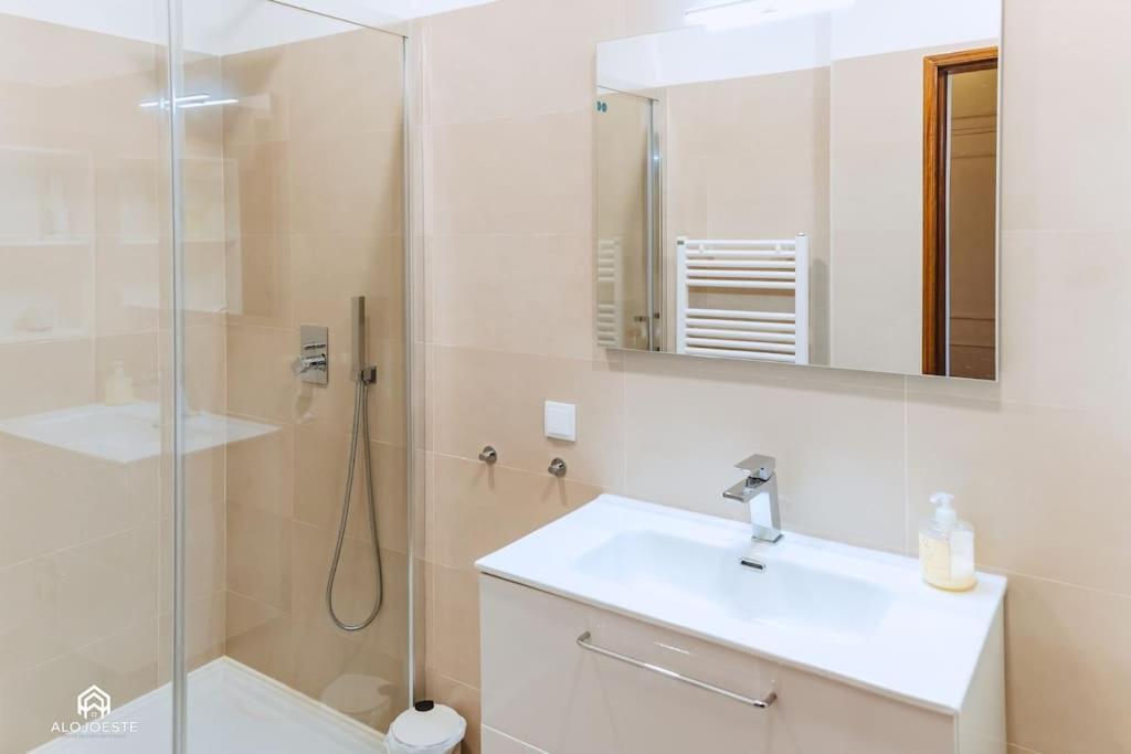 Apartamento Miramar - Piscina E Bbq Santa Cruz  Exteriör bild