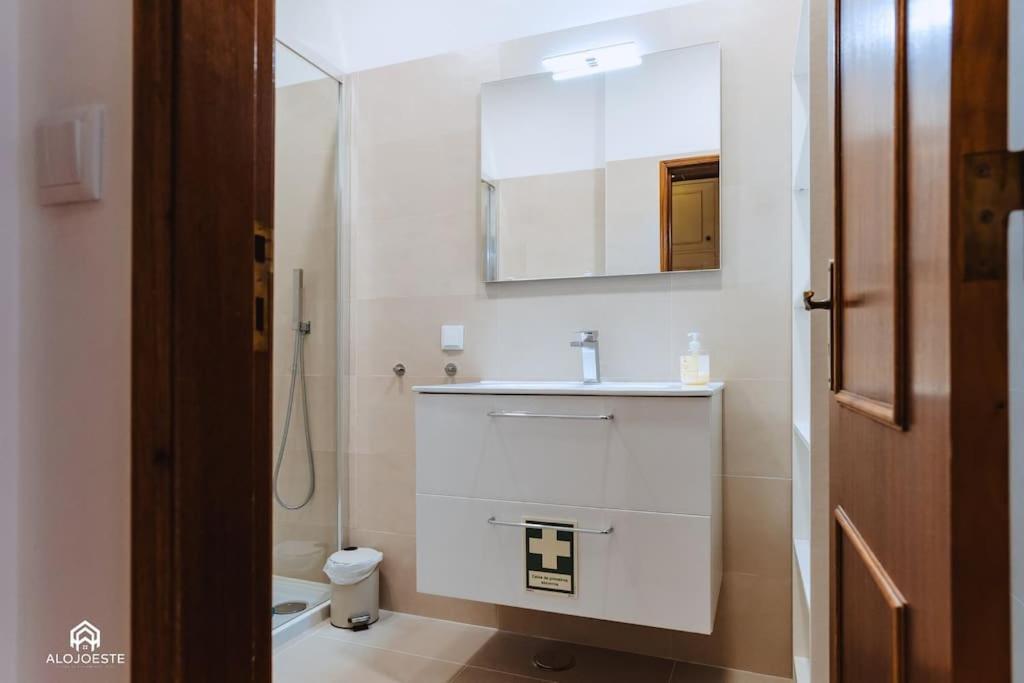 Apartamento Miramar - Piscina E Bbq Santa Cruz  Exteriör bild